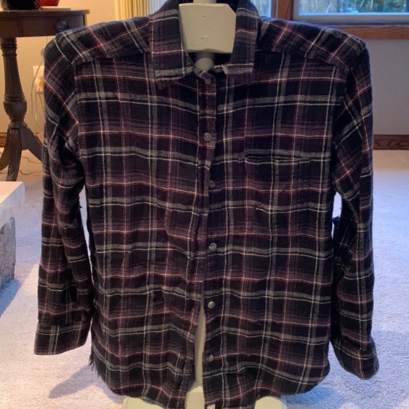 American Eagle Outfitters Tops - American Eagle Vintage Flannel Shirt